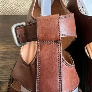 Salvatore Ferragamo | Shoes | Salvatore Ferragamo Brown  display picture 1